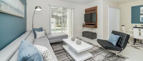 Townhome, 4 Bedrooms | Living area