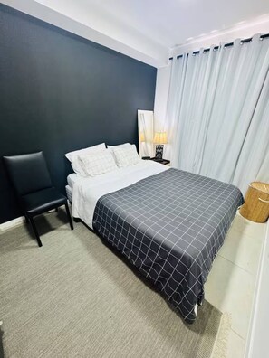 1 bedroom, internet, bed sheets