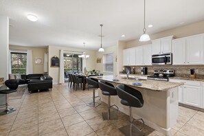 Private kitchen - Paradise Palms Resort 6 Bedroom Home with Game Room 6 Home (Kissimmee)