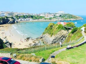 Beach - Beachfront Luxury Home with Hot Tub, 9 beds, Cinema room, Sleeps 2 to 16 (Newquay)