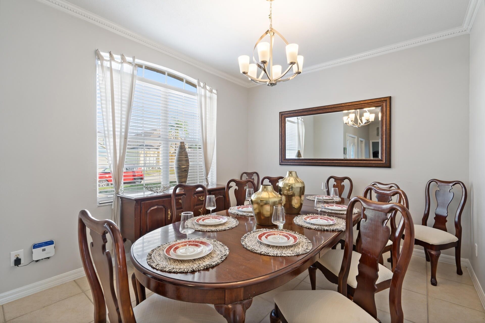 House, 6 Bedrooms | Dining