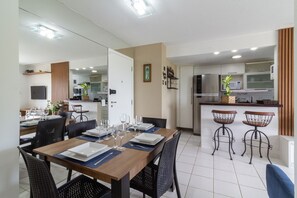 Dining - 9 minutes from Recreio Beach | SA510 (Rio de Janeiro)