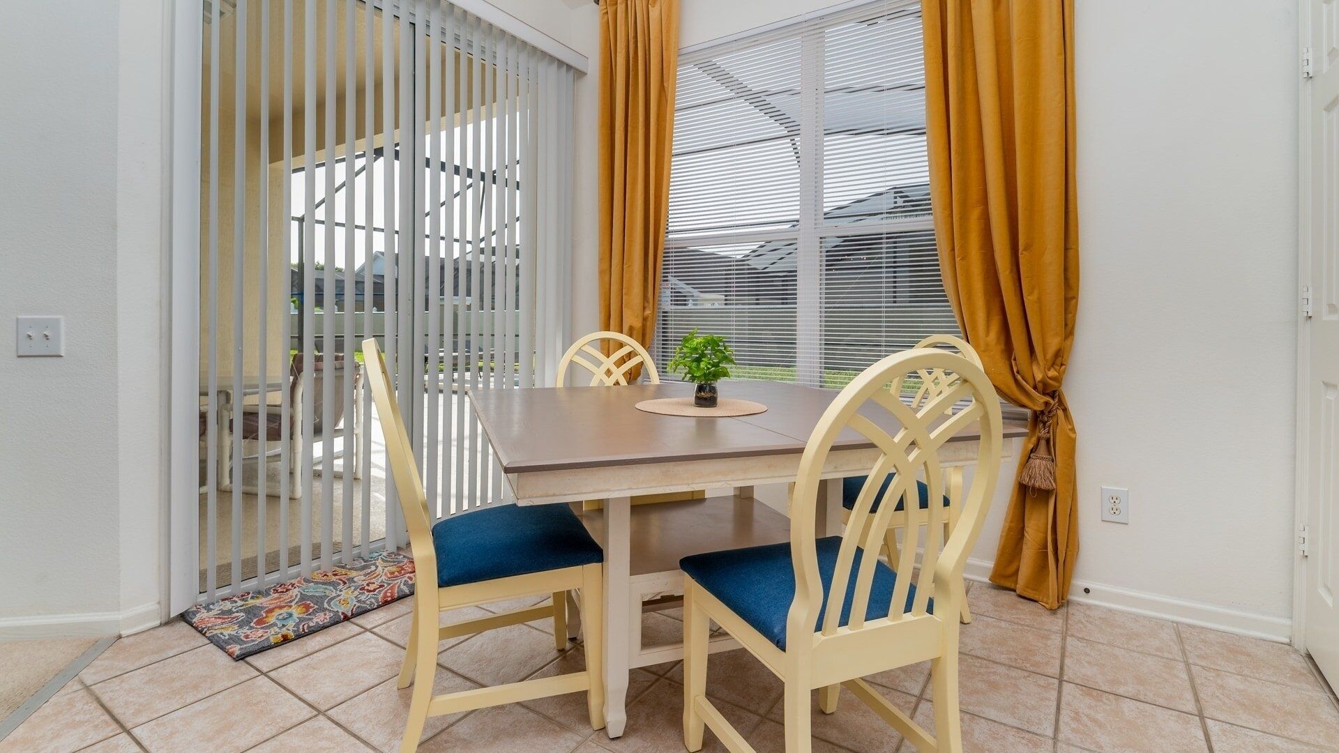 單棟房屋, 4 間臥室 | 用餐區