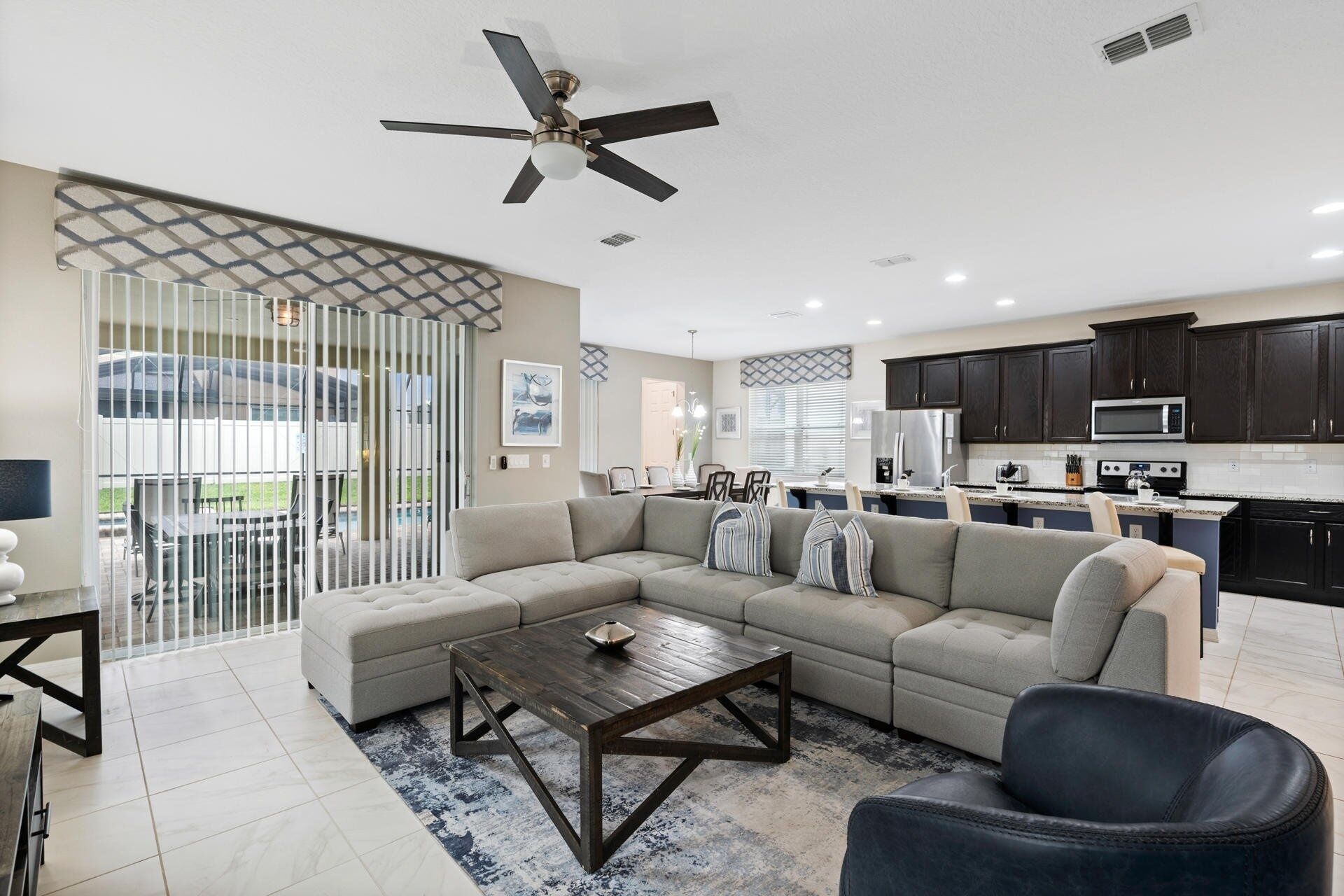 Talo, 6 makuuhuonetta | Sisätilat