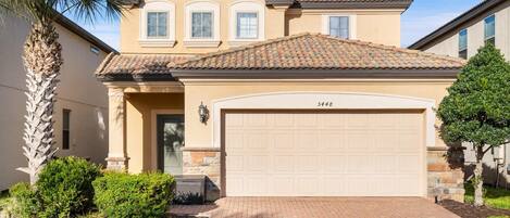 Hus - 5 sovrum | Detalj exteriör