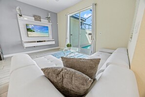Townhome, 4 Bedrooms | Living area