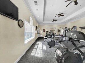 Condo, 2 quartos | Sala de fitness