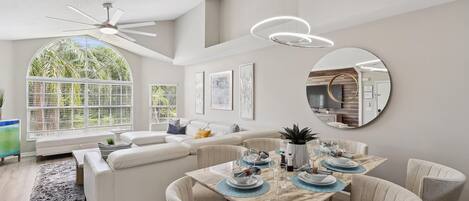 Condo, 3 Bedrooms | Interior