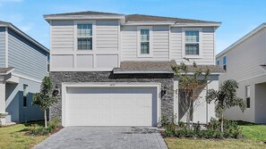 House, Multiple Bedrooms | Exterior - Windsor Island Resort 7 Bedroom Private Pool Home 7 Home (Davenport)