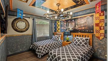 Chambre, 4 chambres | 4 chambres, accès au Wi-Fi (inclus)