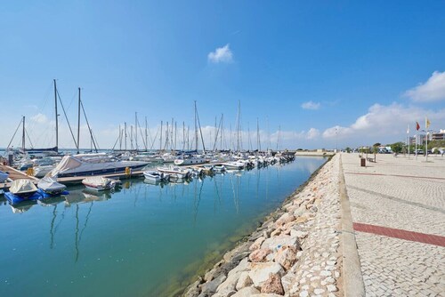 ★Marina Village Oceanside Apartment w/Pool★