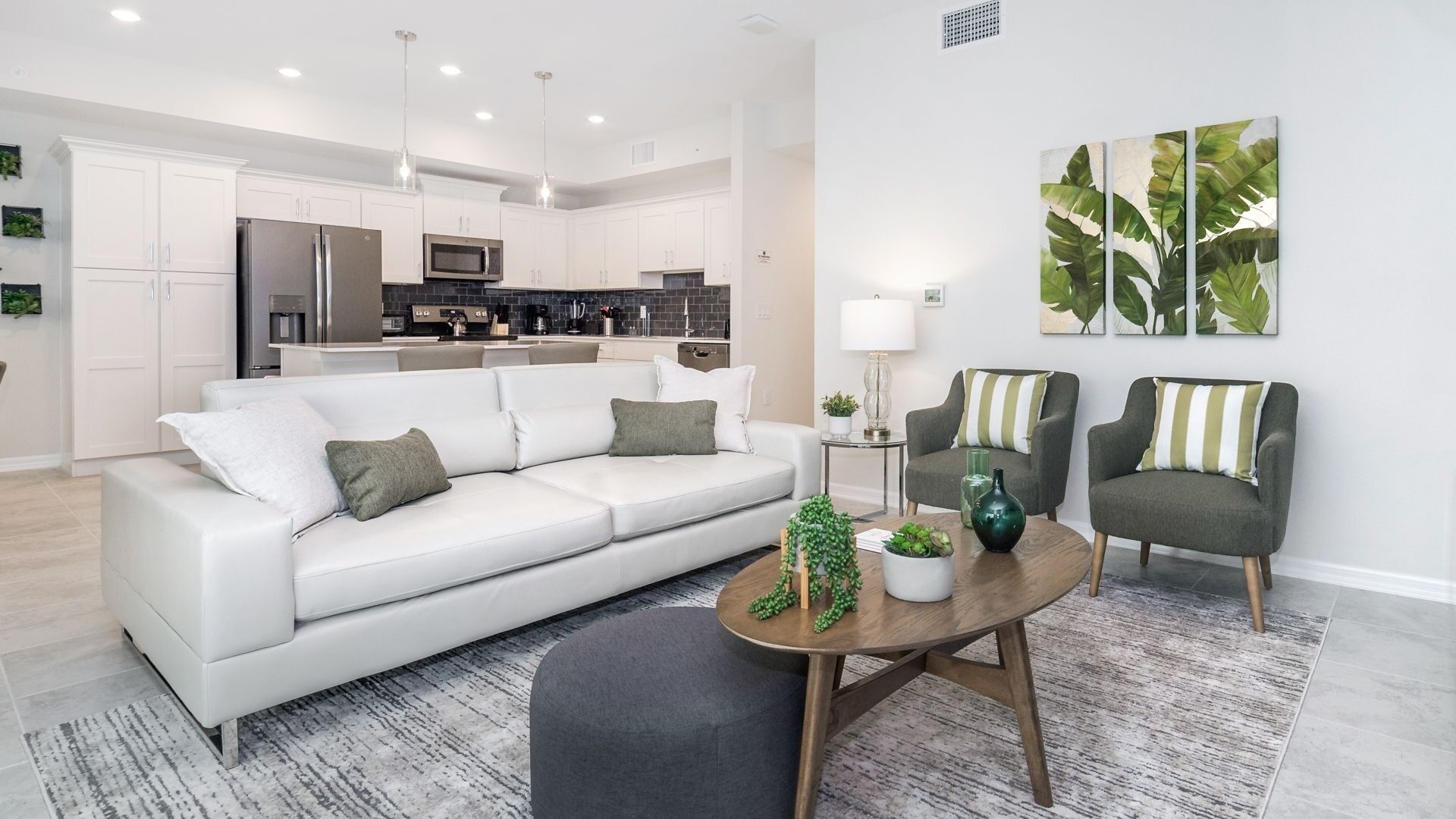 Condo, 2 Bedrooms | Living area