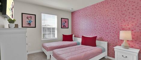 Casa, 5 habitaciones | 5 habitaciones y wifi gratis