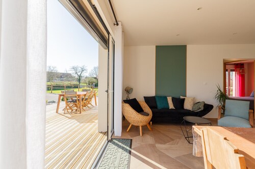 Gîte 'Le Nid Des Prés' with Private Terrace and Garden