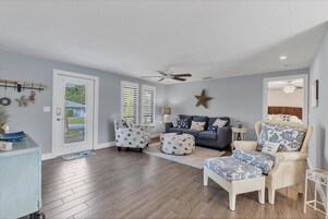 House, 2 Bedrooms | Living area