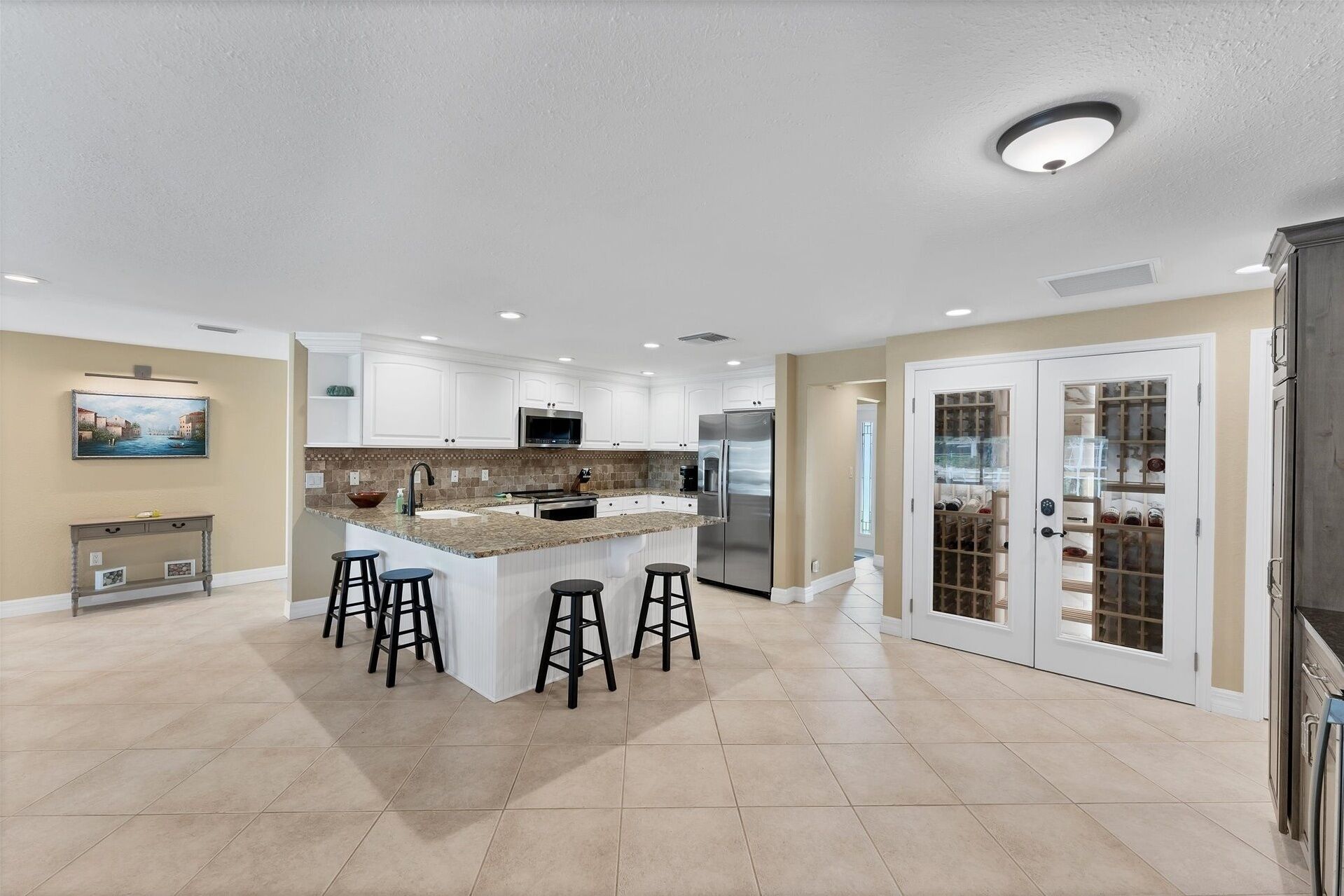 House, 5 Bedrooms | Private kitchen | Fridge, oven, coffee/tea maker, toaster