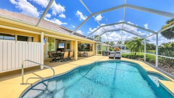 House, 3 Bedrooms | Pool