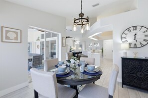 Unclassified image, 4 of 40, button - Punta Gorda 3-Bedroom Canalfront Pool Vacation Home with Dock 3 Home (Punta Gorda)