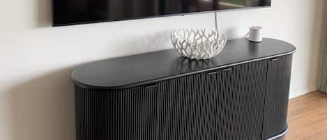 Condo, 2 Bedrooms | Interior