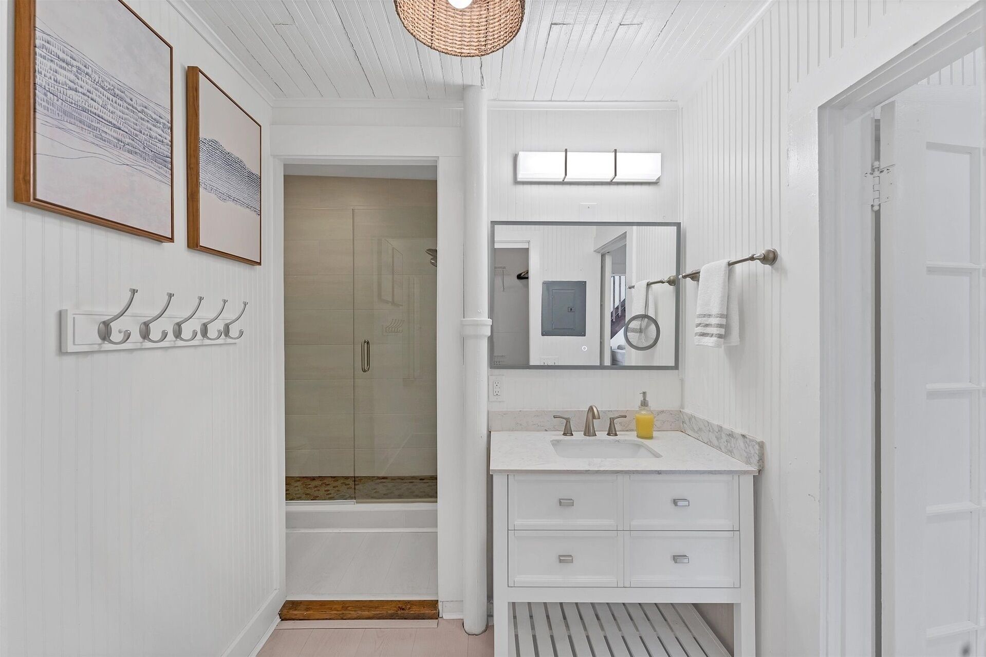 Apartment, 1 Bedroom | Bathroom | Towels