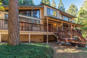 Exterior - Aarovan- Pet Friendly, game room (Arnold)
