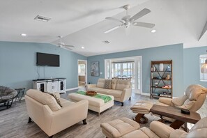 House, 2 Bedrooms | Living area - South Gulf Cove 2 Bedroom Canal Pool Home 2 Home (Port Charlotte)
