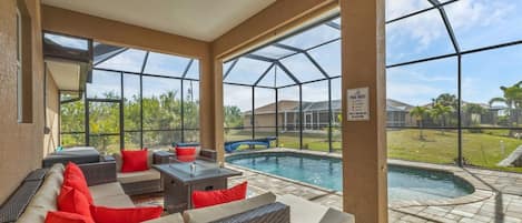 House, 3 Bedrooms | Pool