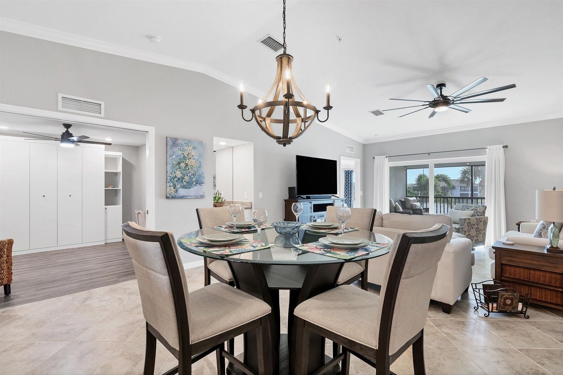 Kondominium, 2 kamar tidur | Tempat makan