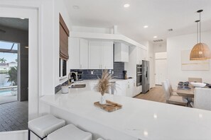 Private kitchen - Punta Gorda 3-Bedroom Canalfront Vacation Home with Dock 3 Home (Punta Gorda)