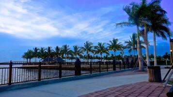 Condo, 2 Bedrooms | Property grounds