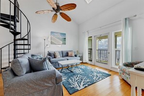 Condo, 2 Bedrooms | Living area - Myakka River 2/2 Private Waterfront Condo With Loft 2 Bedroom Condo (Port Charlotte)