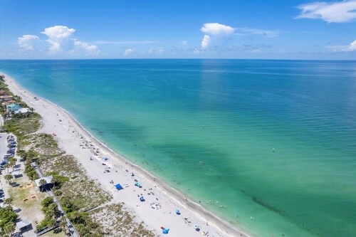 Spacious Beachfront 3br Manasota Key Condo 3 Bedroom Condo