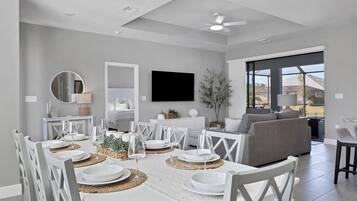 House, 3 Bedrooms | Dining