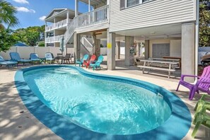 Pool - Serendipity by the Sea, Bright & Spacious NMB Family Beach House w  Private Pool! (North Myrtle Beach)