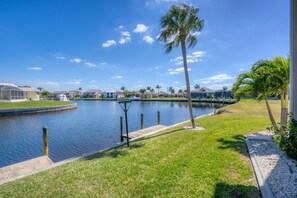 Condo, 2 Bedrooms | Property grounds - Punta Gorda 2-Bedroom Canalfront Condo with Dock and Pool 2 Condo (Punta Gorda)