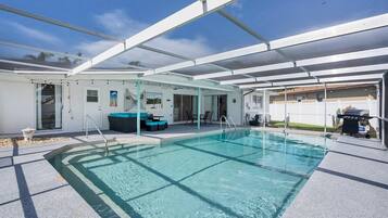 Casa, 2 habitaciones | Alberca