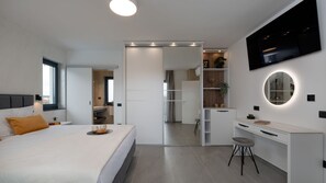 Fer et planche à repasser, Wi-Fi gratuit, draps fournis