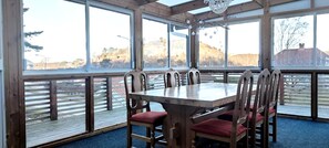 Dining - Stay central & close to the sea in Henån | SE09155 (Henån)