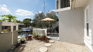 Apartment, 2 Schlafzimmer | Speisen im Freien