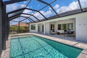 House, 3 Bedrooms | Pool