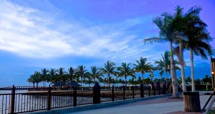 Punta Gorda 3-Bedroom Canalfront Vacation Condo with Dock 3 Condo