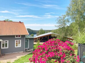 Exterior - Large villa near the lake with rowing boat | SE09131 (Henån)