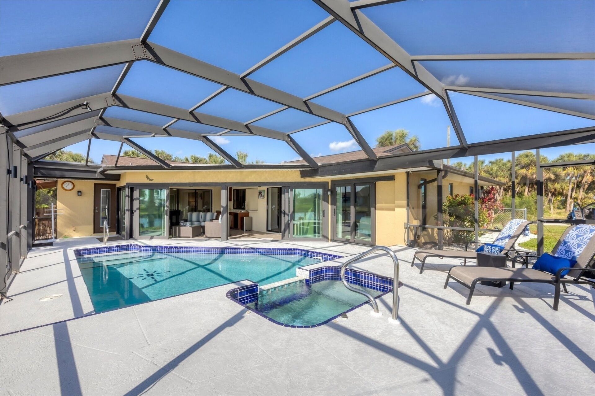 House, 3 Bedrooms | Pool