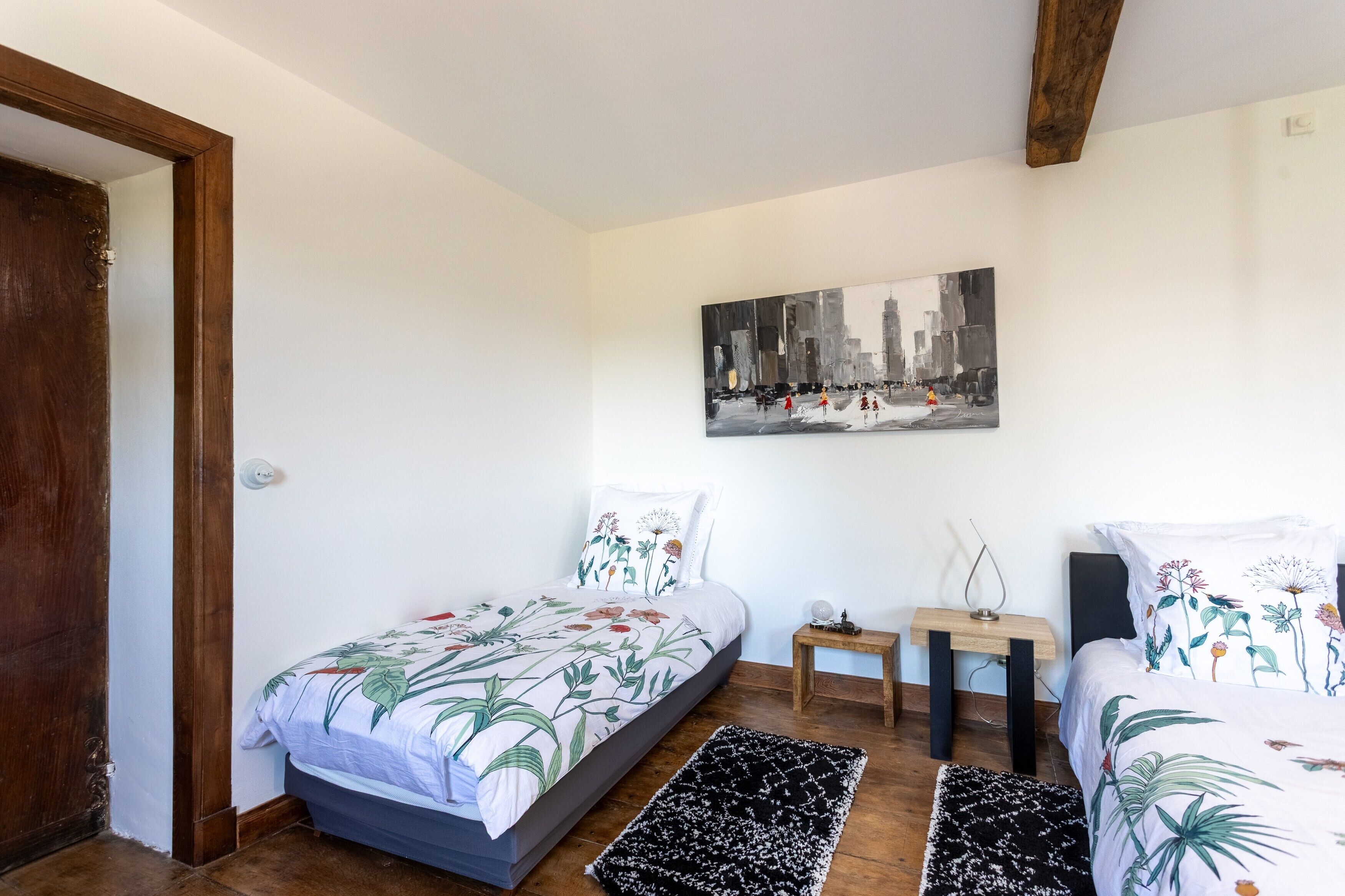 1 chambre, fer et planche à repasser, Wi-Fi, literie fournie