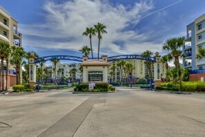 Condo, 3 Bedrooms | Property grounds - Kid Friendly Condo With Pool, Basketball, Bocce, Hot Tub, And More! 3 Bedroom Condo (New Smyrna Beach)