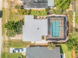 Exterior - Heated Pool Home In North Beach Of Nsb Walk To Flagler And Beach 3 Bedroom Home (New Smyrna Beach)
