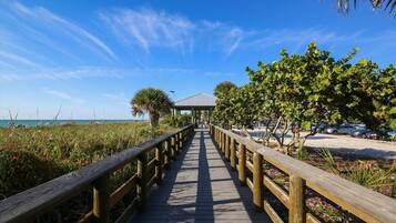 House, 2 Bedrooms | Property grounds