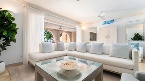 Apartment, 2 Schlafzimmer | Wohnbereich