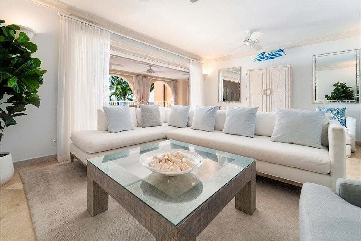 Apartment, 2 Bedrooms | Living area