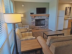 Condo, 3 Bedrooms | Living area - 7th Mtn 823f 3 Bedroom Condo (Bend)